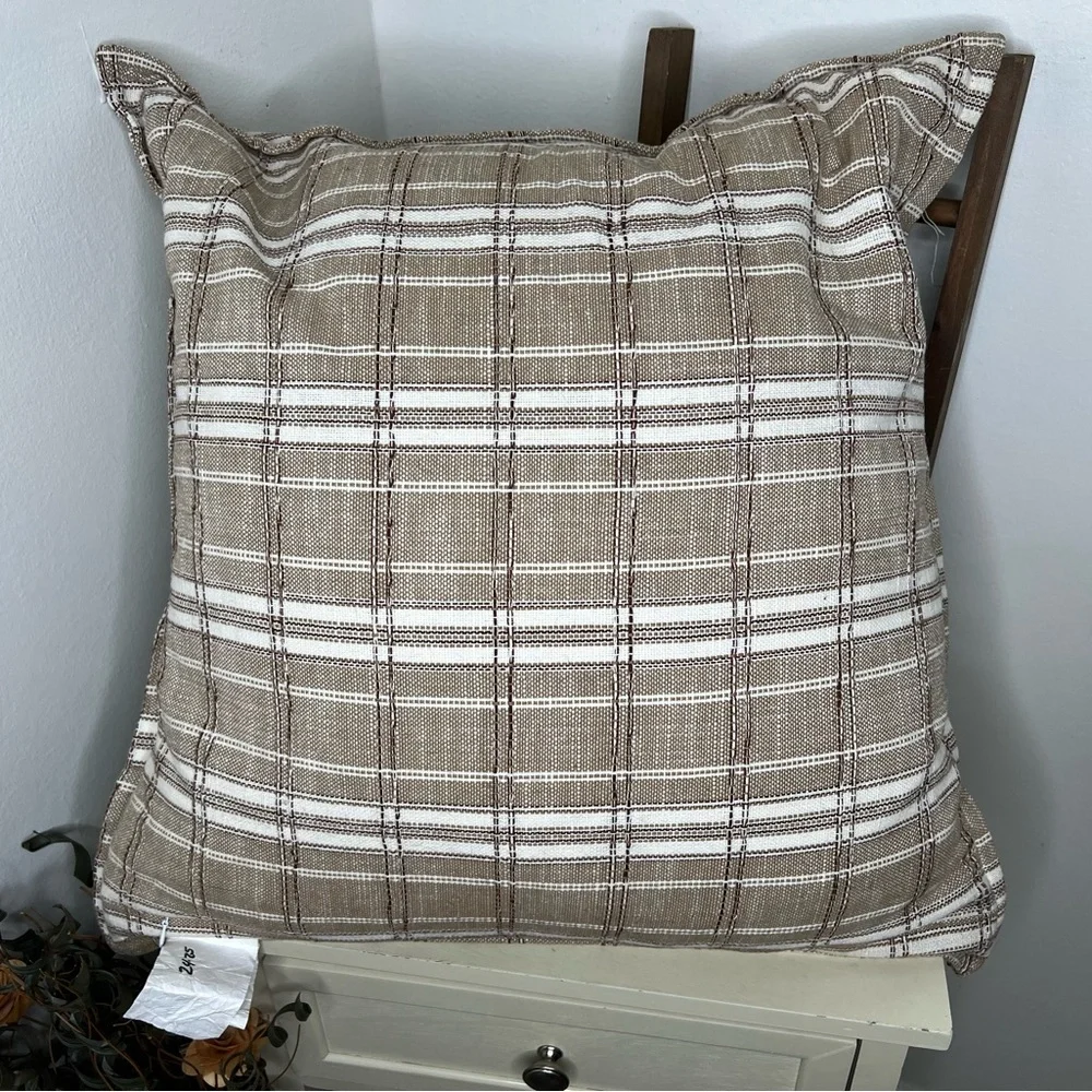 Brand New- Happy Fall Throw Pillow
